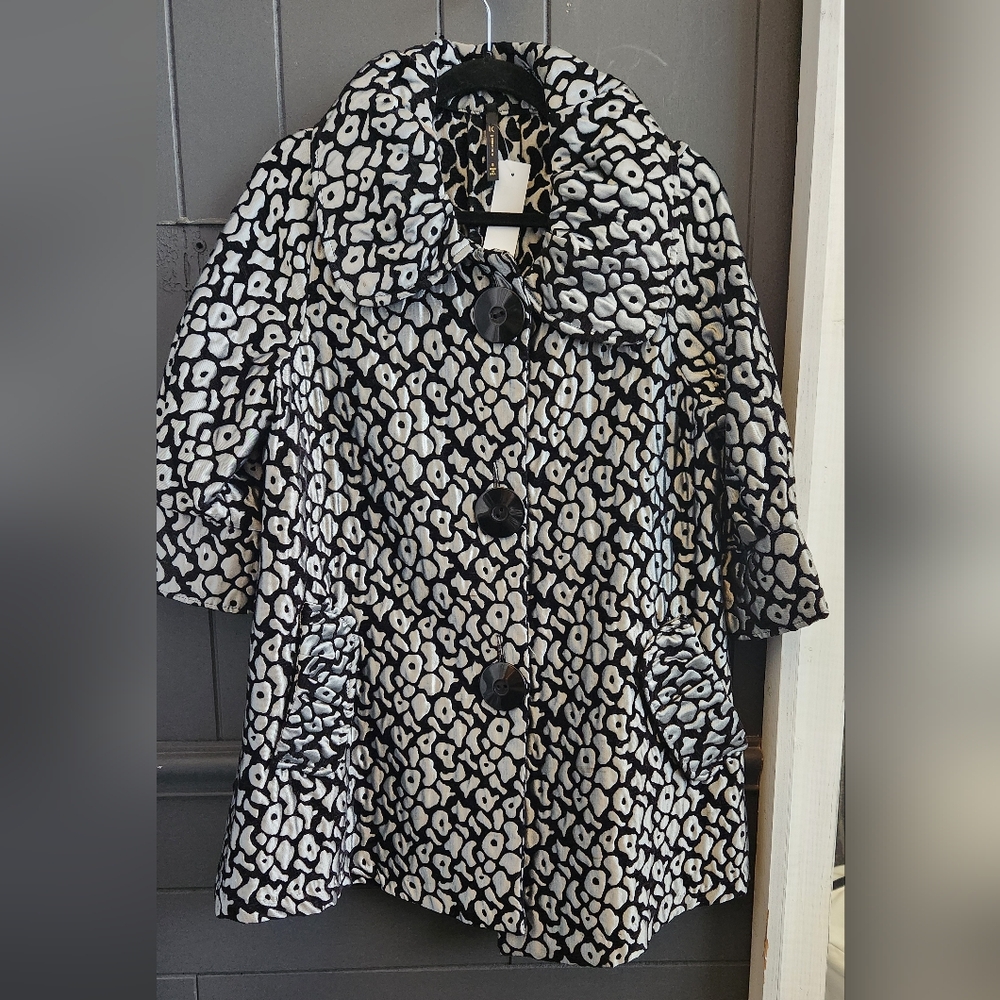 IC Big Collar Coat